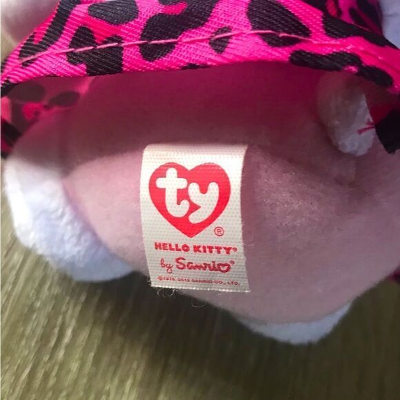 TY BEANIE BABIES “Hello Kitty” Fashionista - Picture 3 of 3